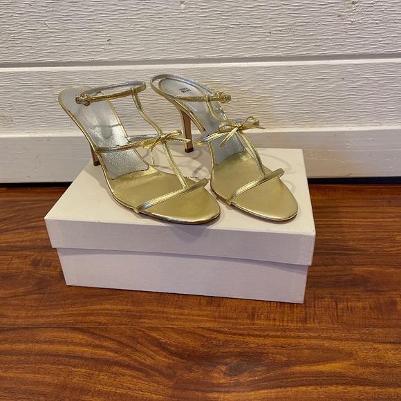 Vera Wang Gold Strapy Leather Sandals Heels - Picture 1 of 8